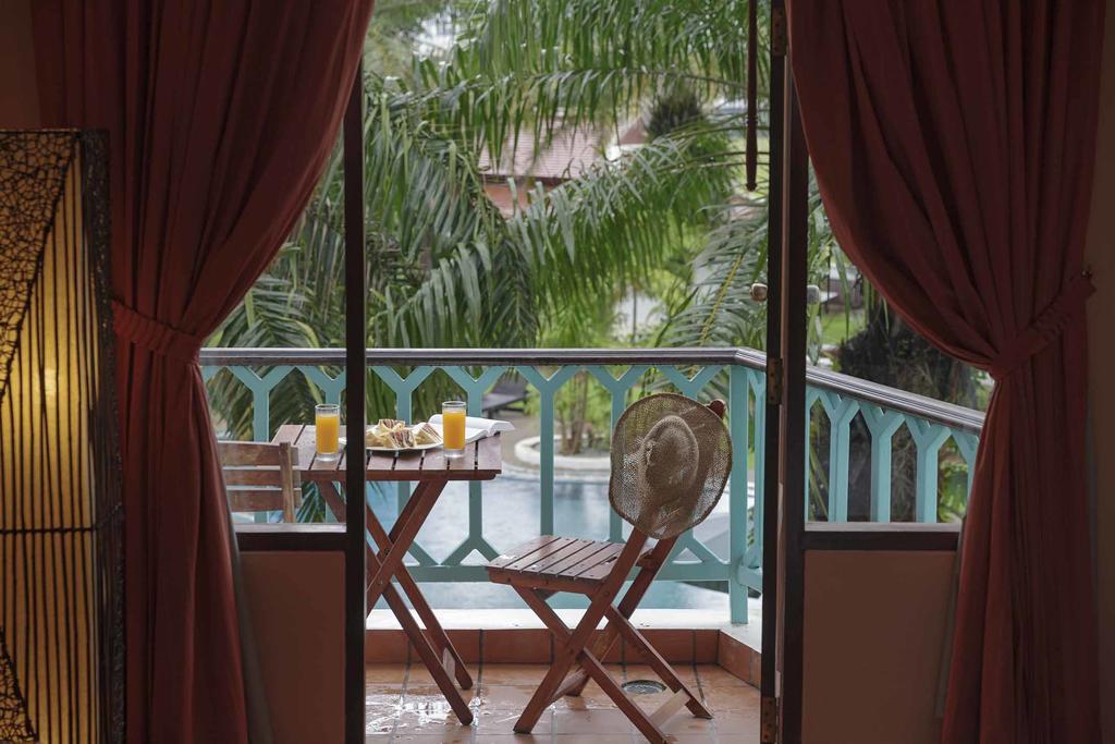 The Pe La Resort, Phuket - Sha Extra Plus Strand Kamala Exterior foto