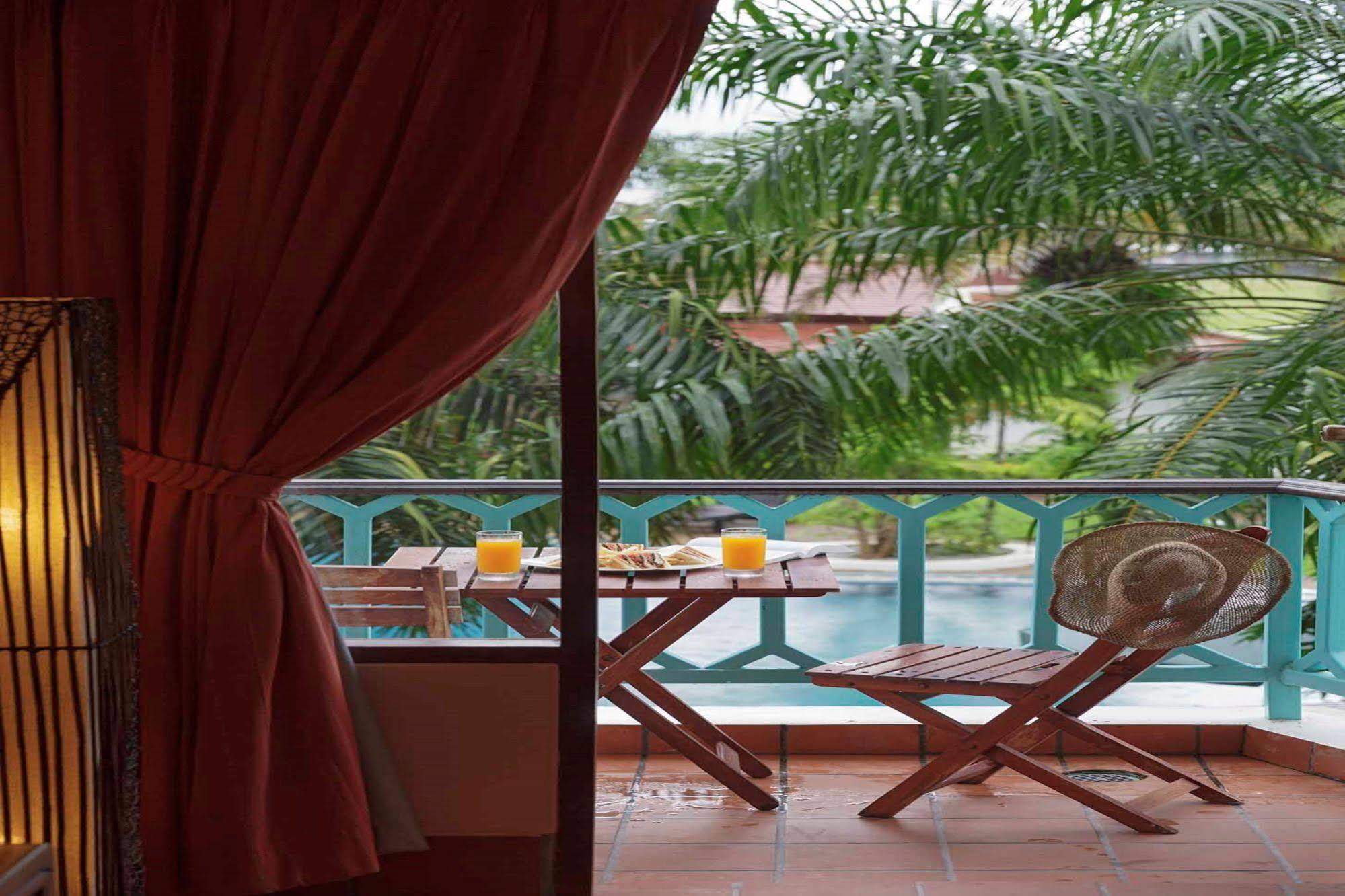 The Pe La Resort, Phuket - Sha Extra Plus Strand Kamala Exterior foto